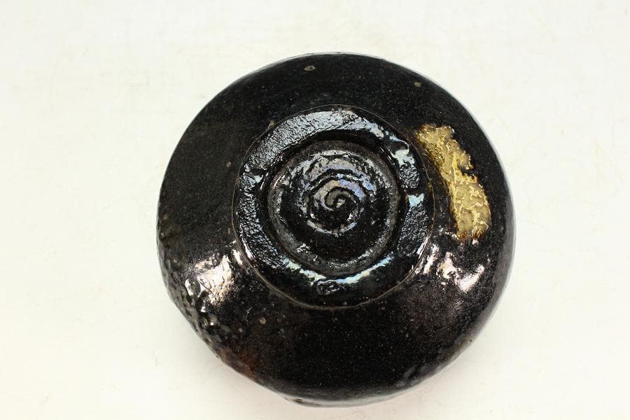 茶道具 四代 清水六兵衛 六居作 黒楽 富士茶碗 共箱(K-XA950)