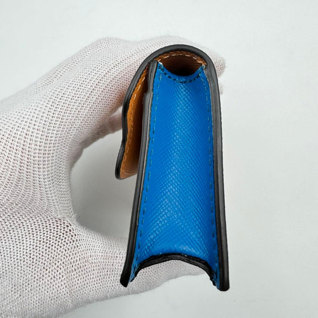 未使用品✨MARNI マルニ　カードケース　名刺入れ　レザー　茶色　白色