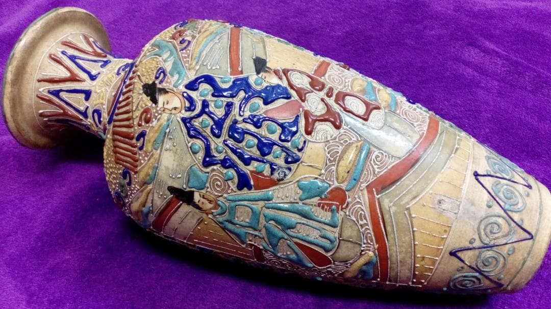 明治時代アンティーク京薩摩焼色絵立体彩色花瓶宮廷図柄古陶磁器当時物