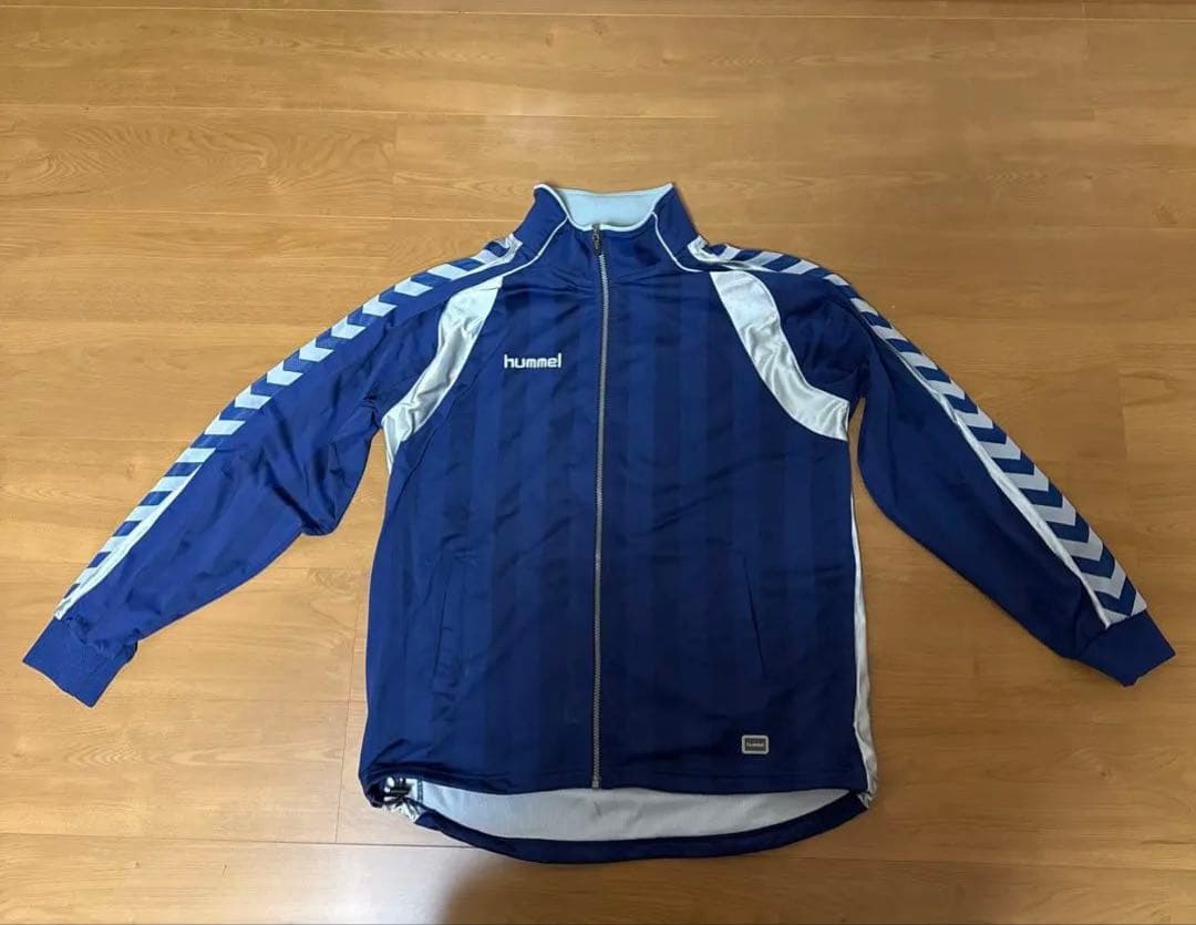 hummel ネイビー ストライプジャケットとパンツセット