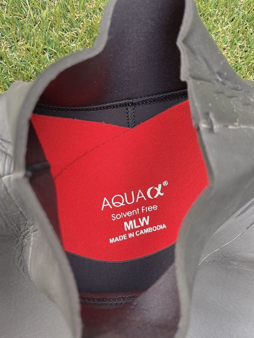 AQUAα セミドライスーツ　MLW