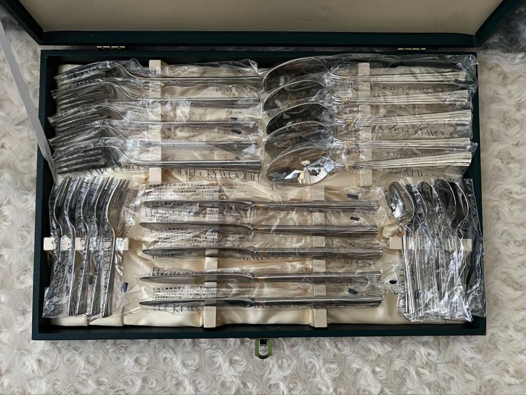 ラッキーウッド　カトラリーセット　エメラルド（金彩）ディナーセット　25本セット