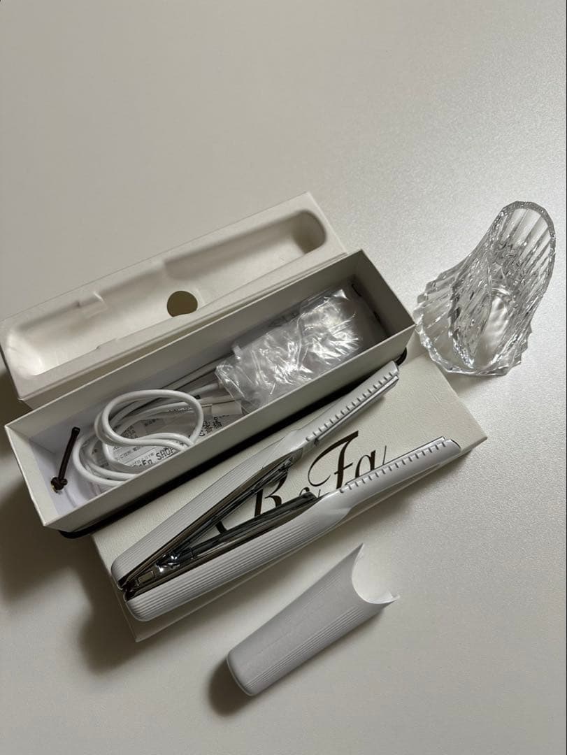 リファフィンガーアイロンST 美容