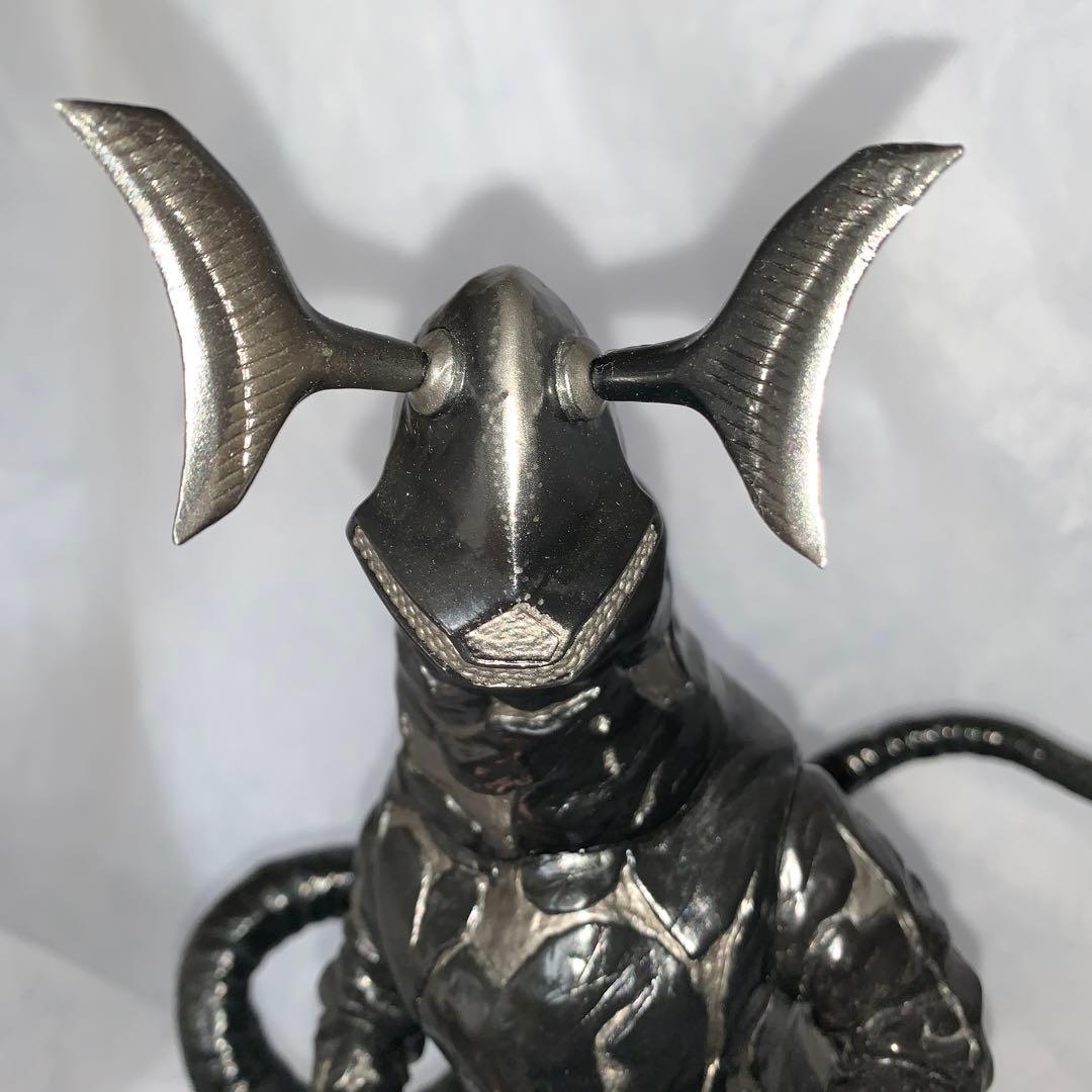 CCP宇宙怪獣エレキングブラックver