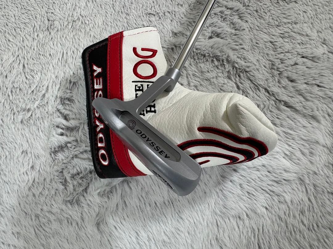 ODYSSEY White Hot パター