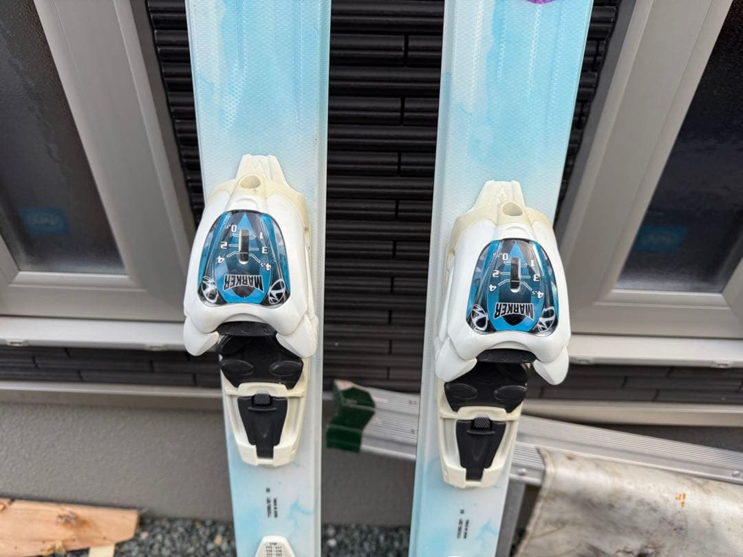 VÖLKL スキー板 ピンク青グラデーション　ブーツ　ストック3点セット