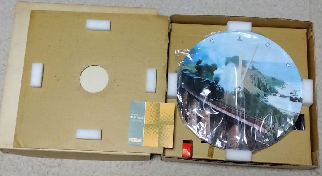 【昭和レトロ】昭和47年♦ 置時計（壁掛け両用）シチズン …蒸気機関車デザイン