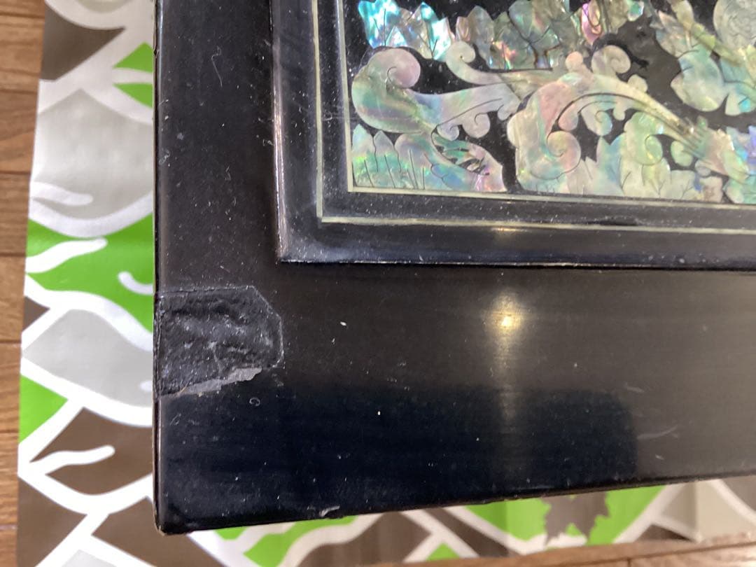 韓国伝統工芸　螺鈿細工漆塗り　青貝象嵌細工の黒木製収納家具　ヴィンテージ　希少品