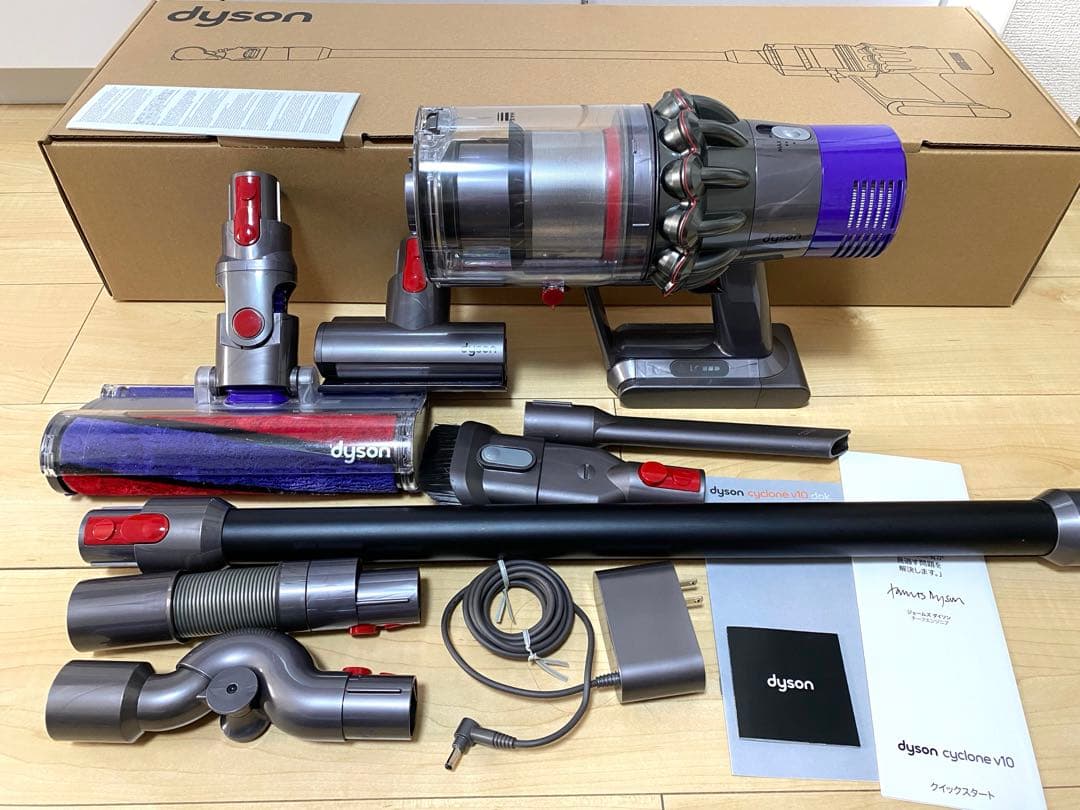 Dyson ダイソン cyclone v10 コードレス掃除機　【匿名発送】