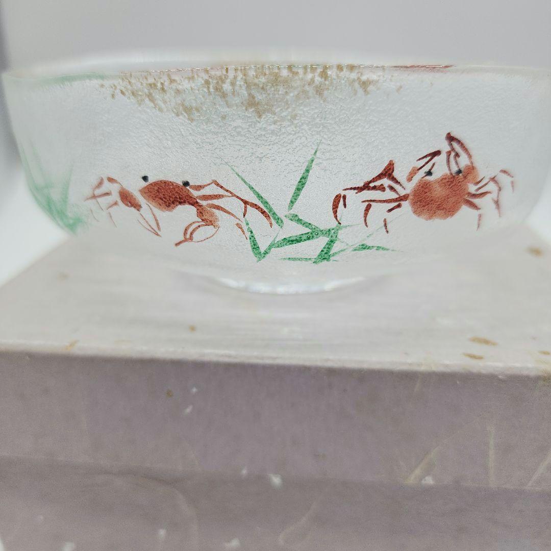 茶道具 【広畑久仁彦】蟹図 ガラス 平茶碗 紙箱 義山 夏茶碗