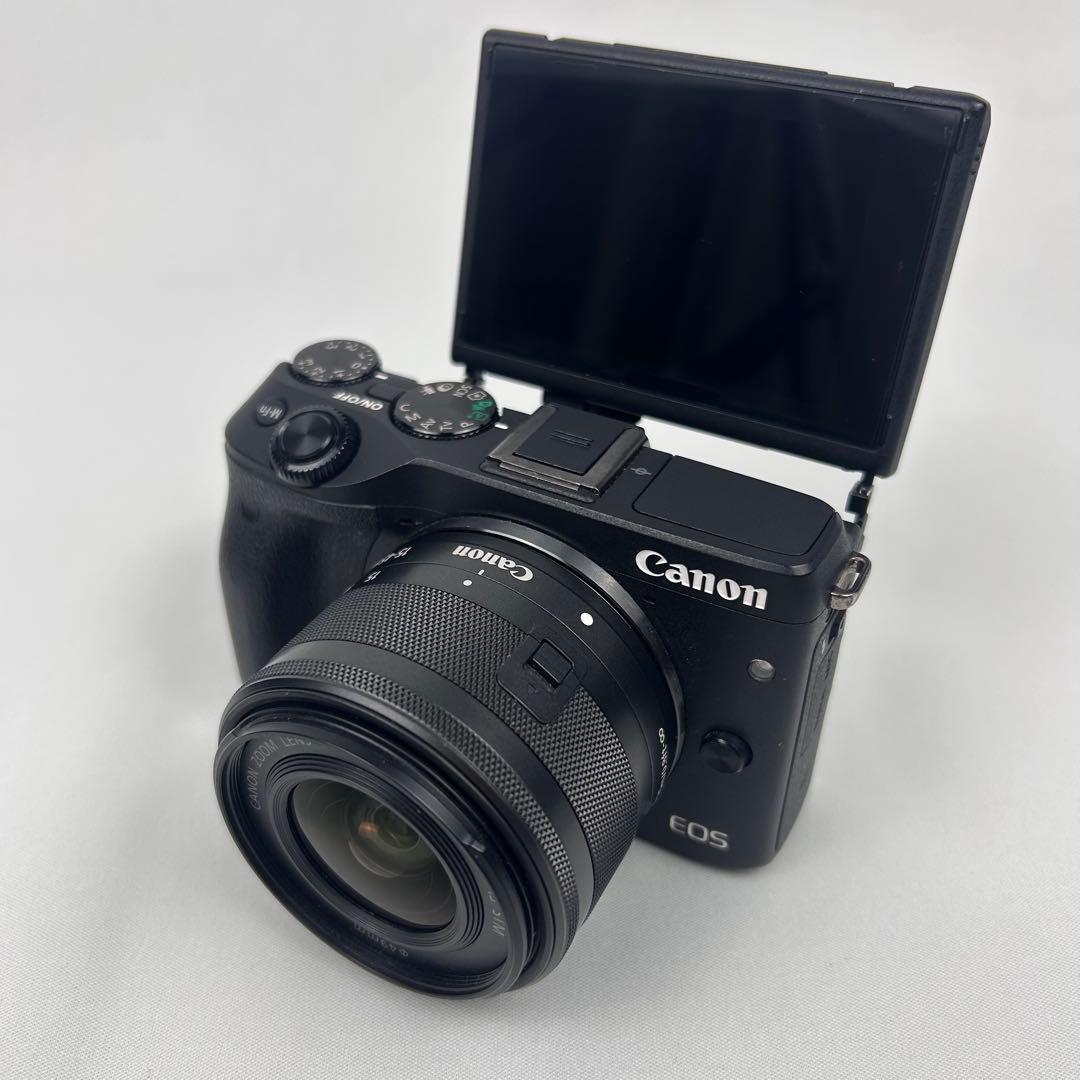 【人気】Canon EOS M3 ダブルレンズキット 22mm単焦点レンズ付き
