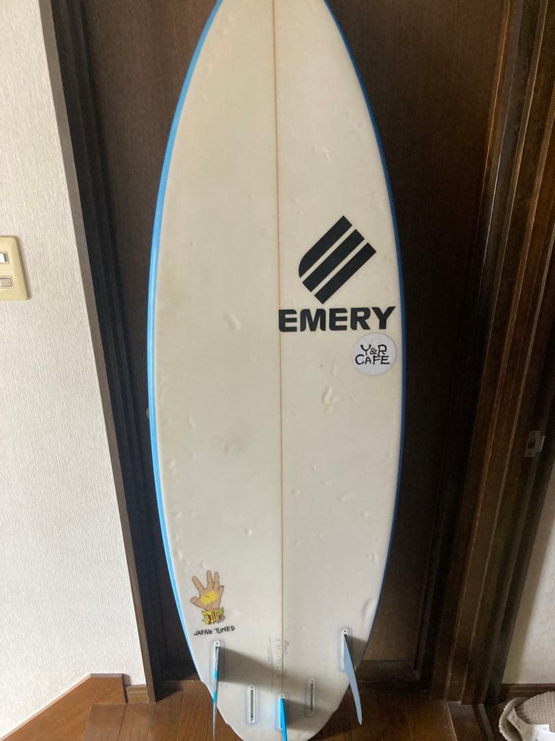 emery サーフボード