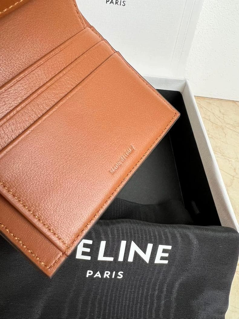 CELINE セリーヌ　ブラウン 三つ折り財布