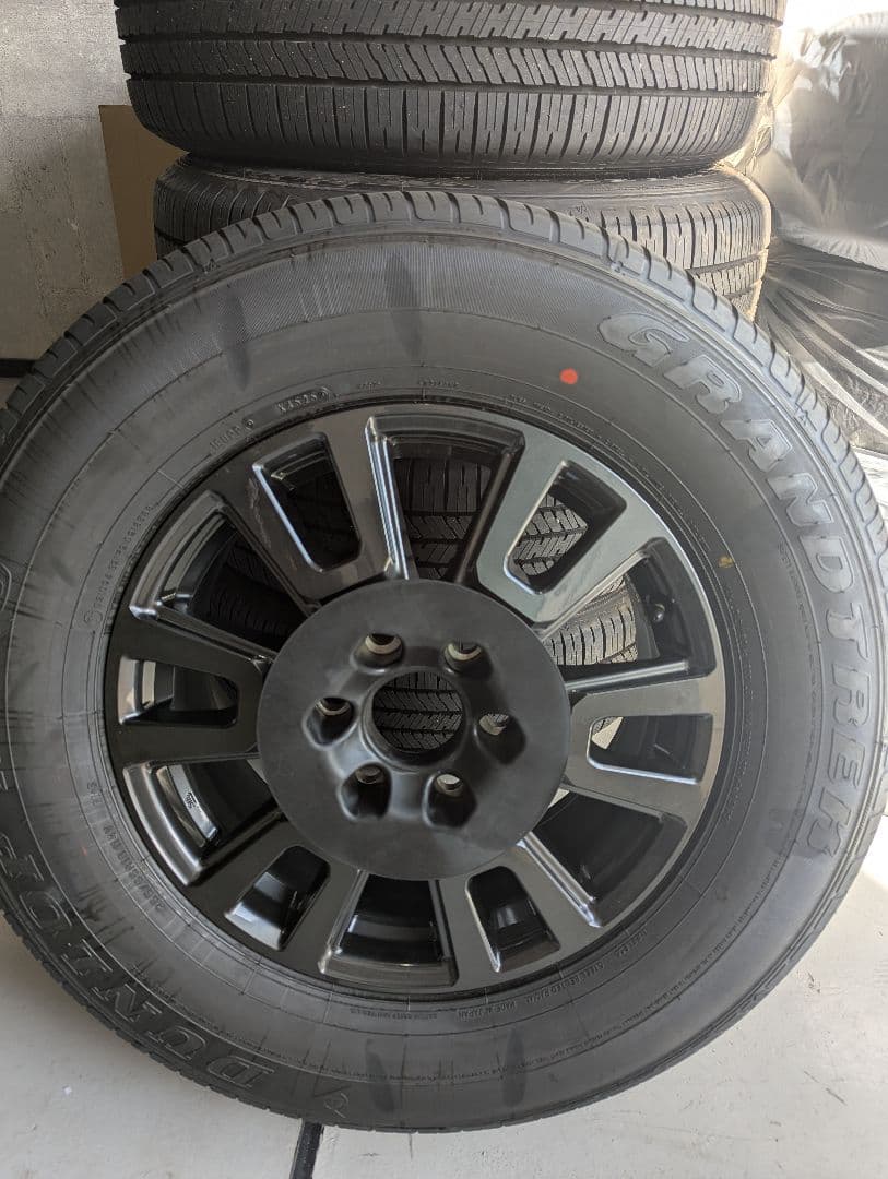 ランドクルーザー250 新車外し　スペアタイヤ1本　265/65R18