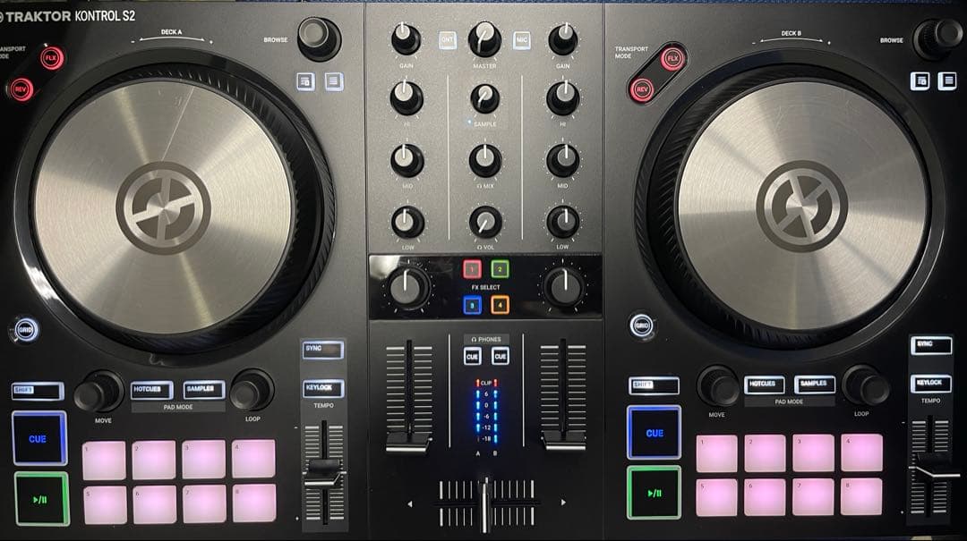 DJ機材 Traktor Kontrol S2