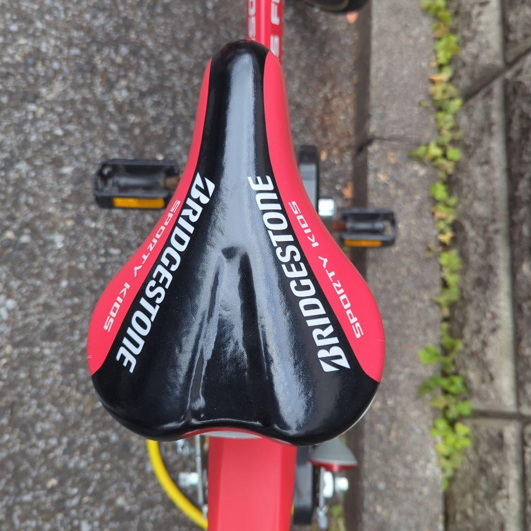 Cross Fire 子供用自転車 赤/シルバー　サイズ１８(東京北区）