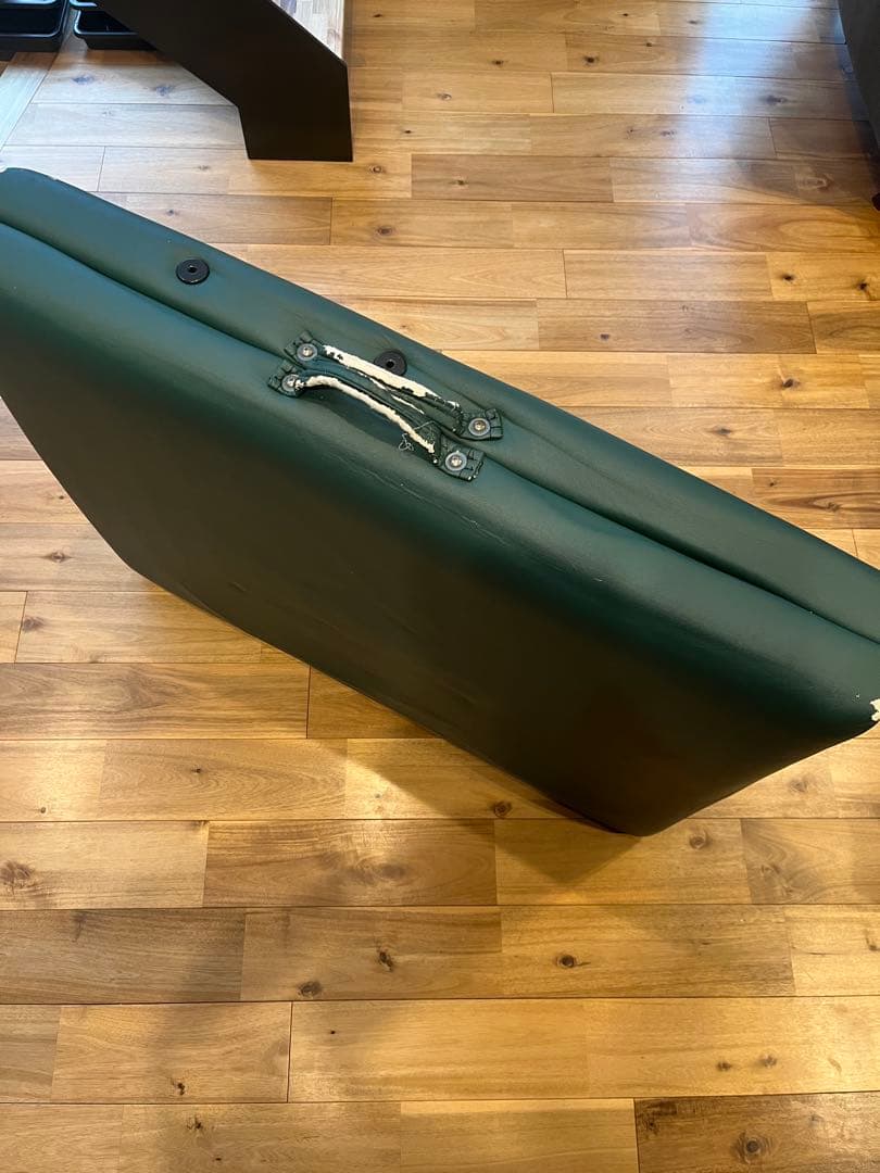 折りたたみ マッサージベッド 軽量13kg 高さ8段階 アルミ脚　整体　エステ