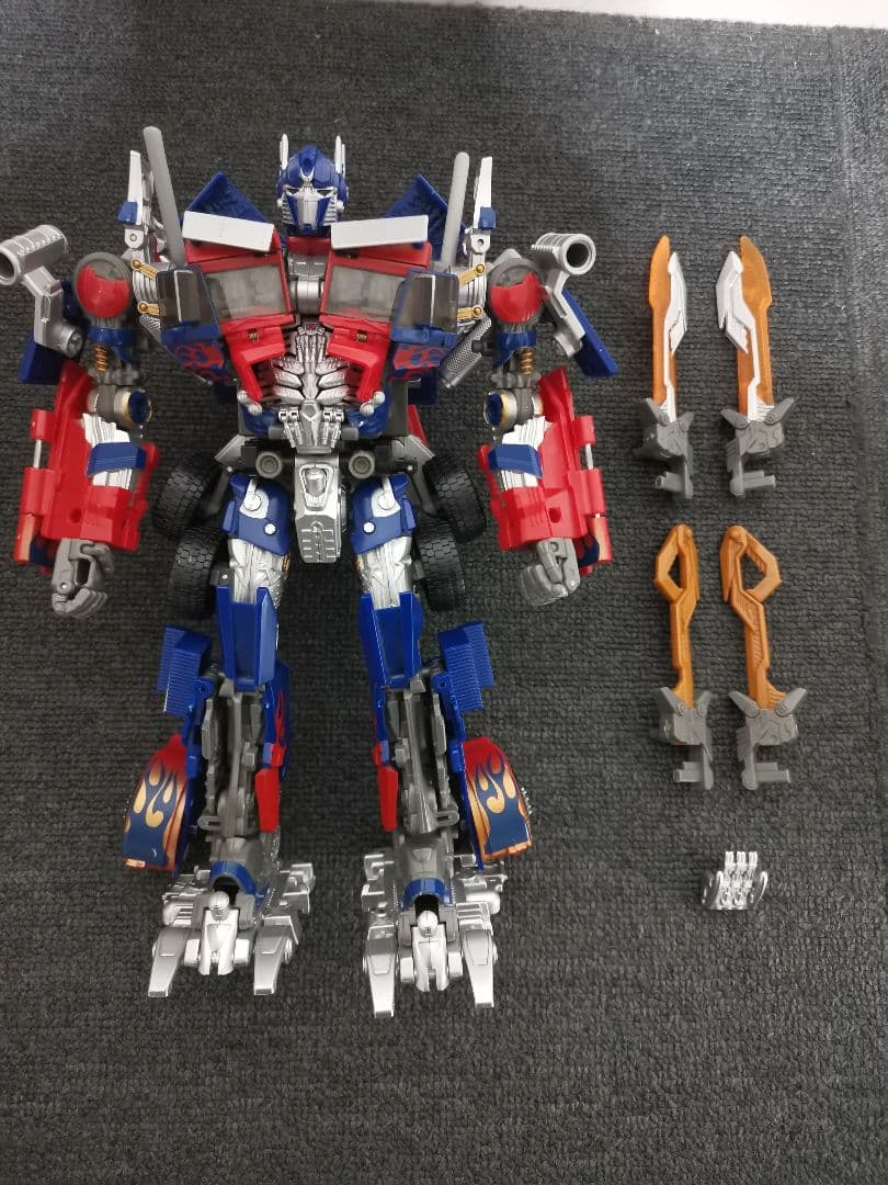 トランスフォーマー　オプティマスプライム　MB-11 10th アニバーサリー