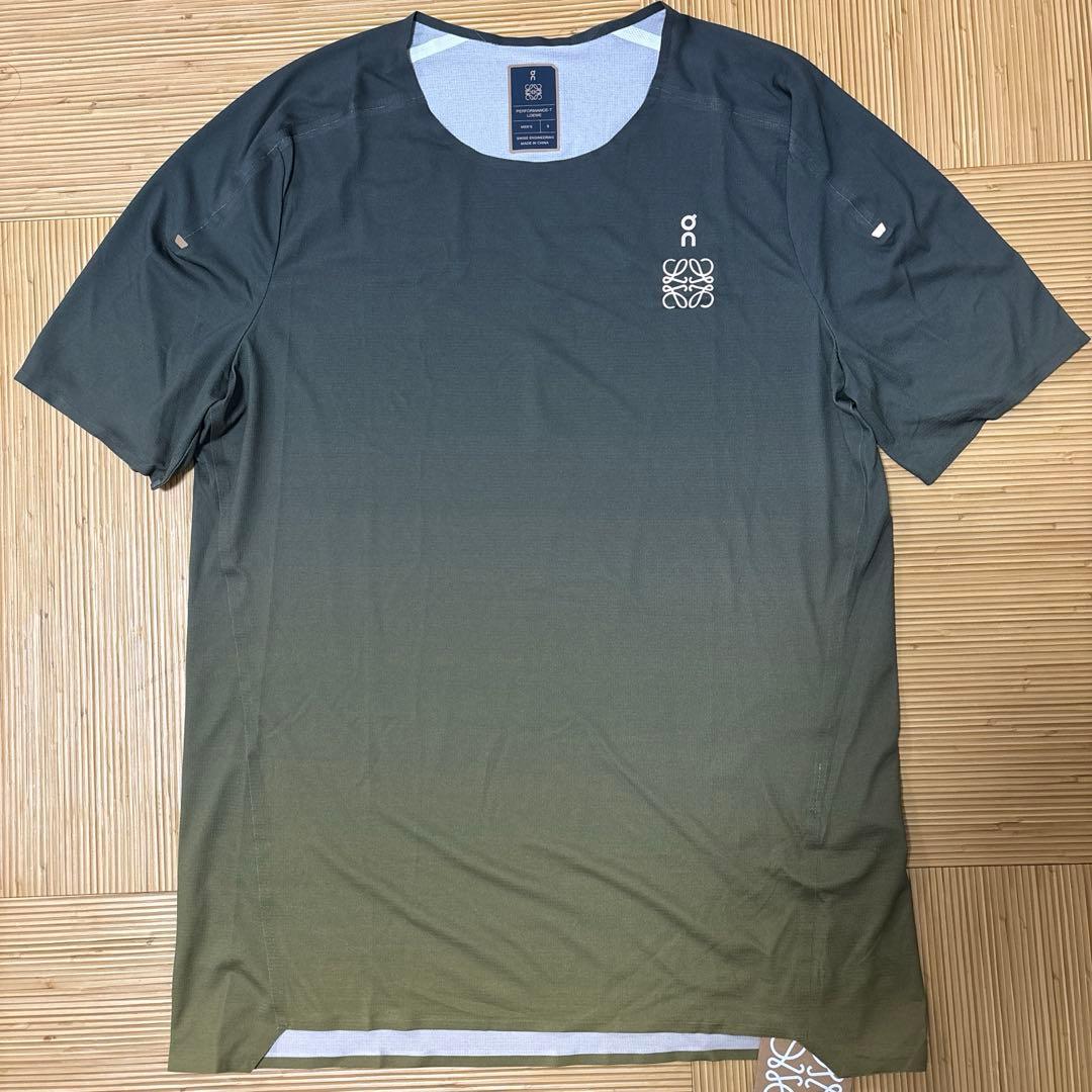 LOEWE×On パフォーマンスTシャツ
