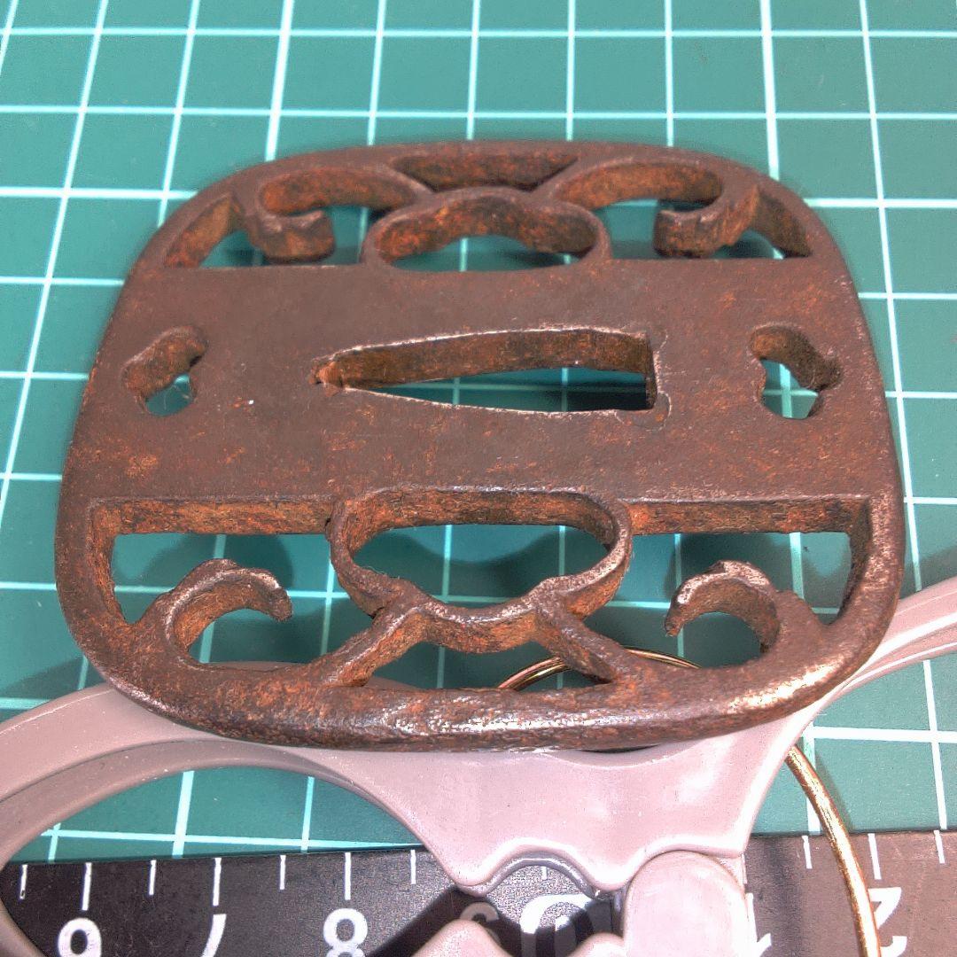 小物１ 鉄製 鍔(つば) 複雑な模様