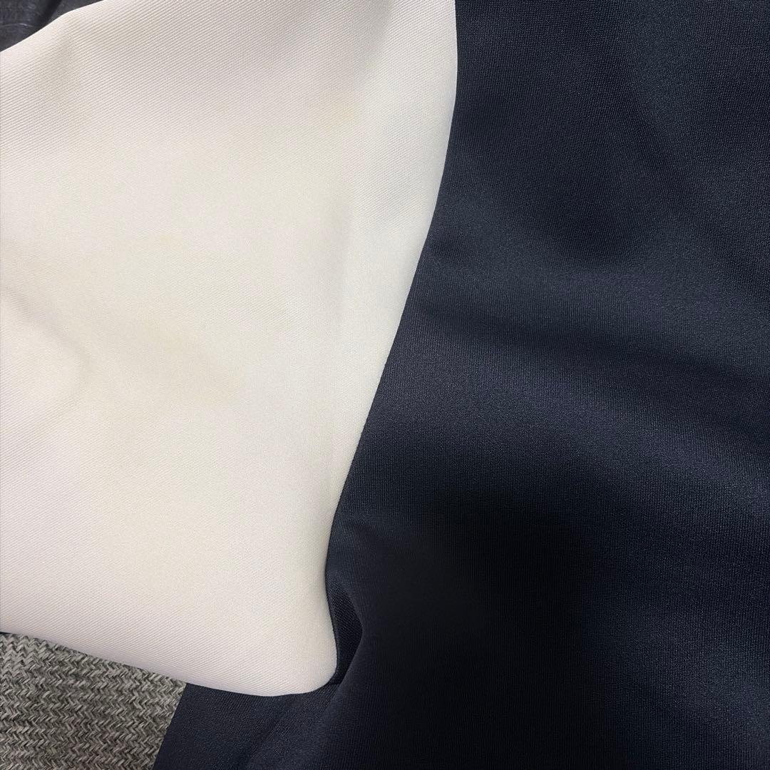 37 MINA ロゴ入り Tシャツ ネイビー