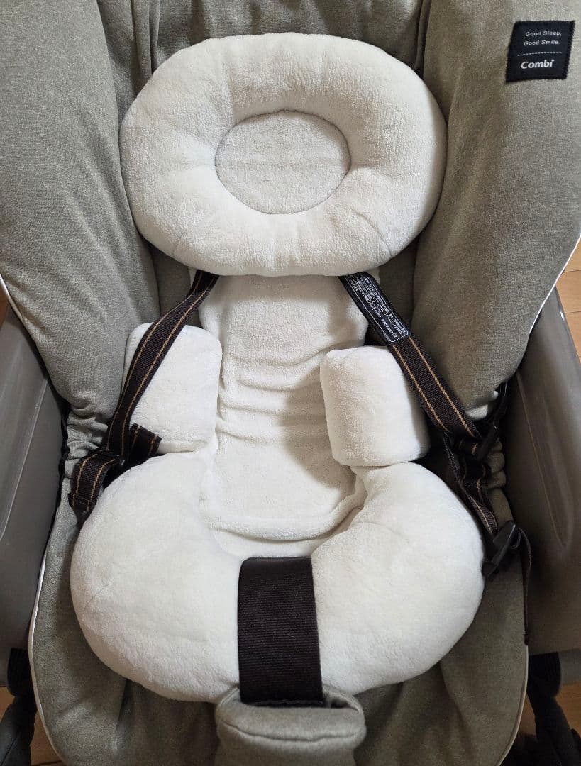 Combi ネムリラ AUTO SWING BEDi EG ハイローチェア