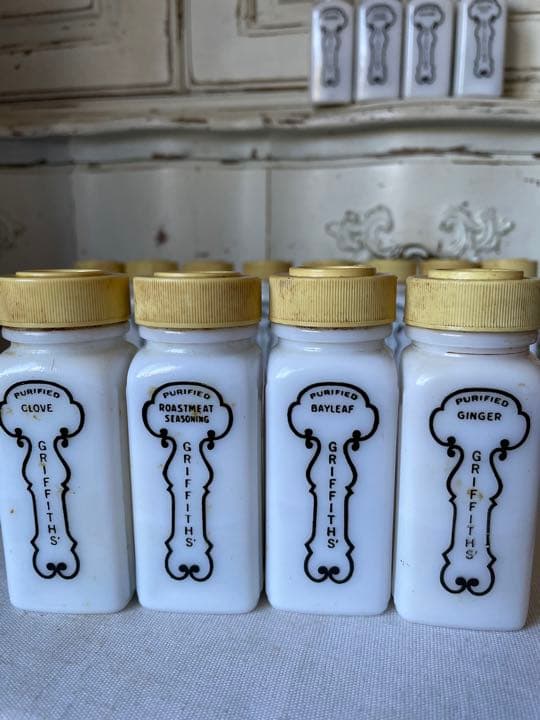 かず　スパイスジャー 13個 Griffith グリフィス　調味料入