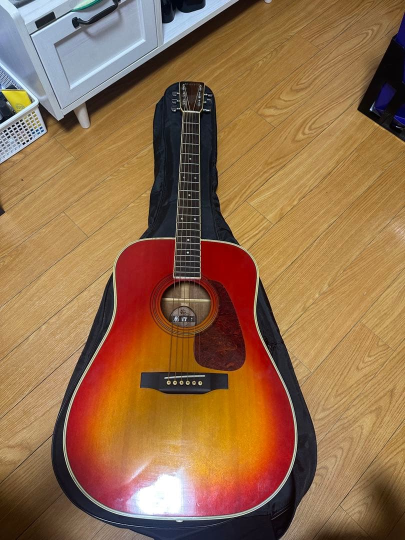 A*K様 Morris アコースティックギター レッドグラデーション