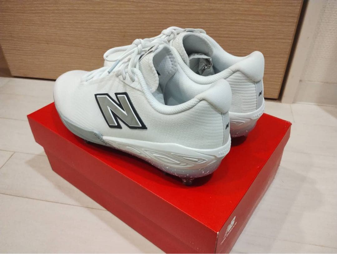 【もんさん・新品】New Balance ニューバランス 野球 スパイク