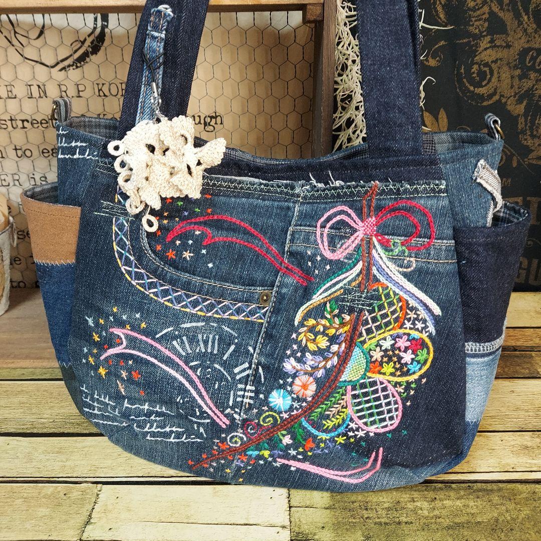 刺繍デニムバック　No.663　デニムリメイク　刺繍バック　丸いバック