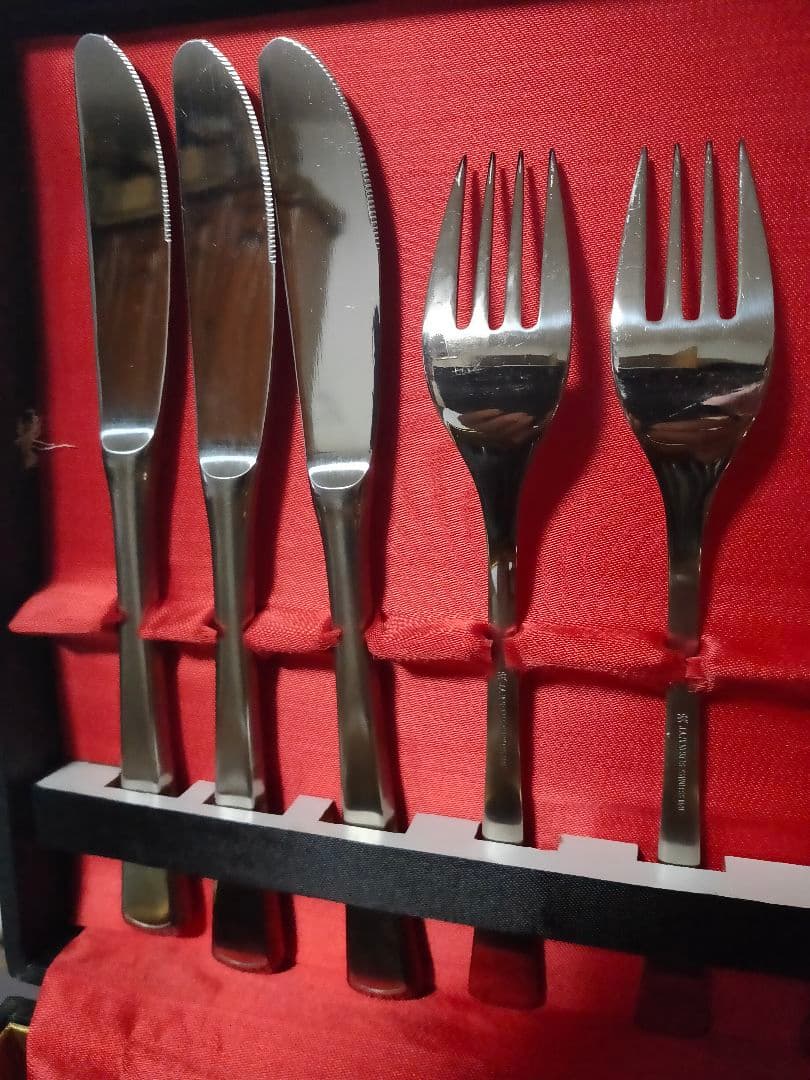 Zwilling J.A. Henckels カトラリーセット36本 廃盤品