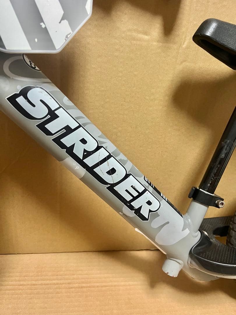 ストライダー × 神山隆二 スポーツモデル STRIDER Sport グレー