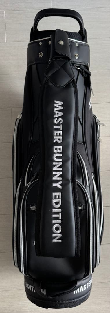 MASTER BUNNY ブラックシルバーロゴ洗練された細身デザイン特典付き