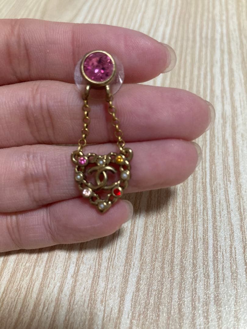 シャネル ハート型片耳用ピアス