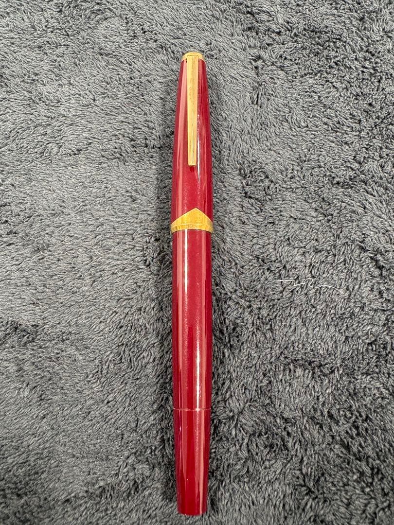 Montblanc 赤 万年筆 専用ボックス付き