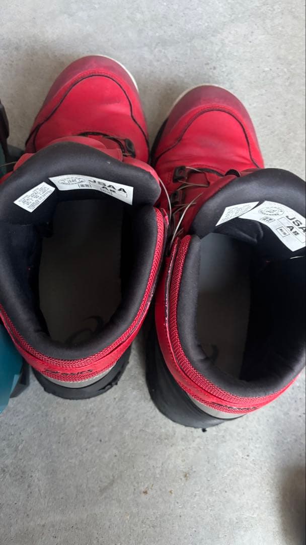 アシックス BOAシステム安全靴 レッドハイカット 28.0㎝