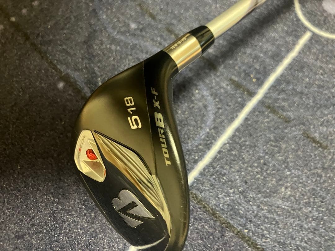 ブリヂストン　B2 FW5番　　18°