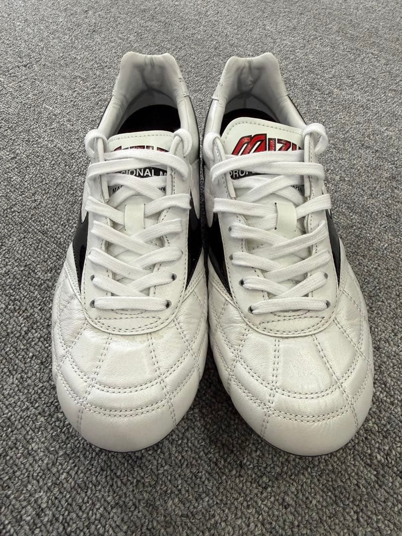 サッカー　スパイク　モレリア2 23.5cm