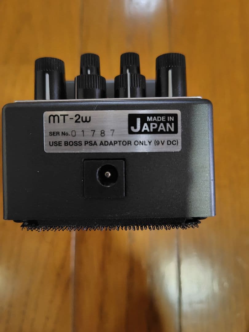 BOSS MT-2w l Zone ギターエフェクター