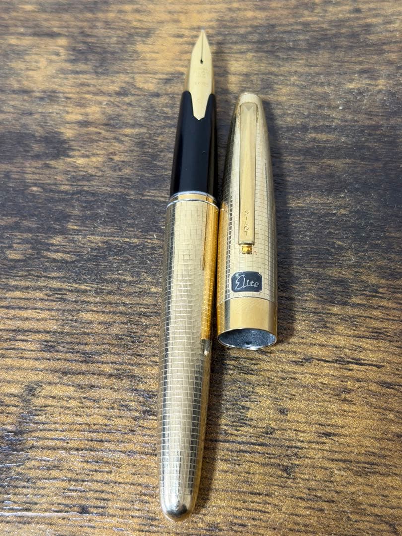 1960年代　14金張　エリート　ペン先18金　パイロット　万年筆　F