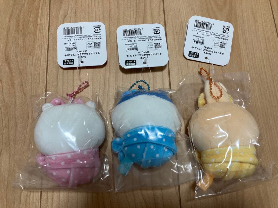 ちいかわ キュッ おくるみぷちミニマスコット ３点