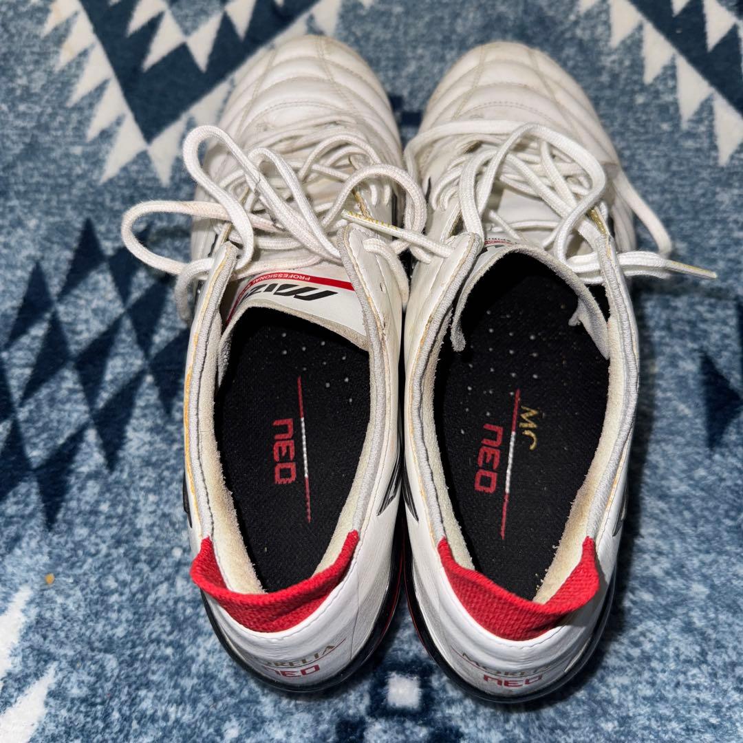 Mizuno Neo ホワイト/レッド スパイクシューズ