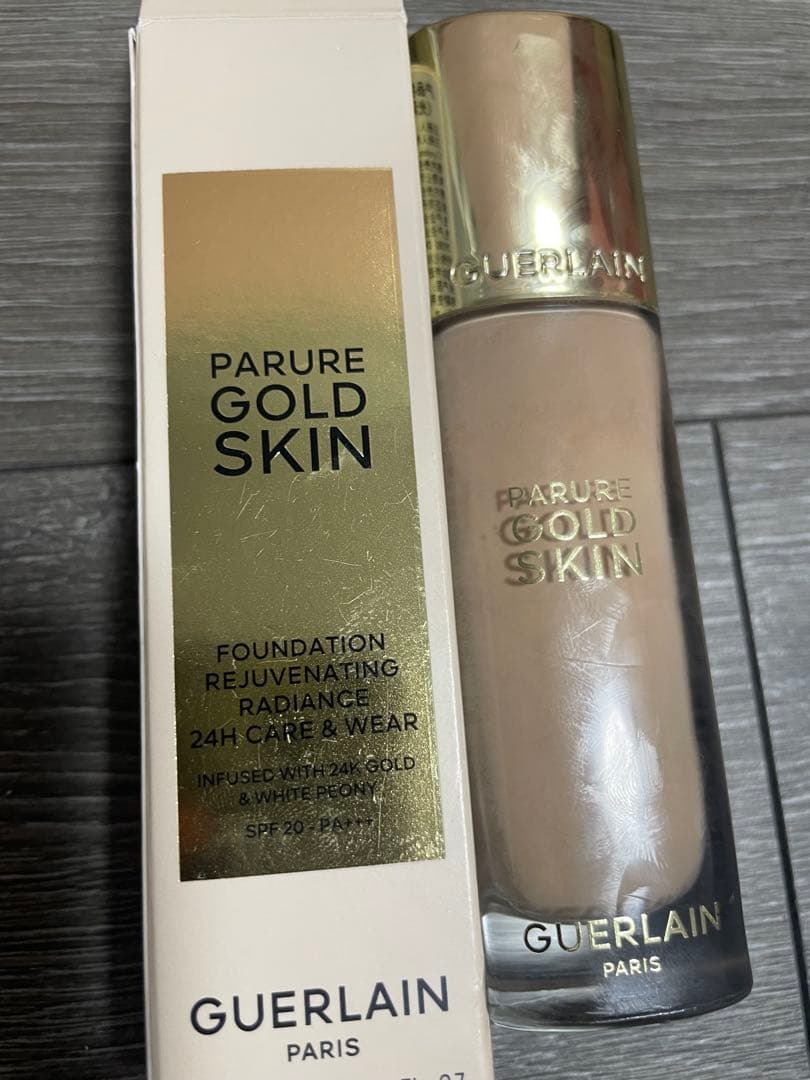 残量9.5 ゲラン　パリュールゴールドスキンフルイド　ファンデーション　1N