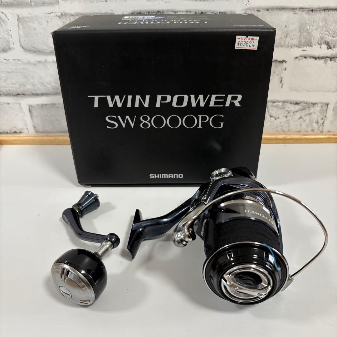 未使用　シマノ　ツインパワー　SW 8000PG　スピニングリール　右ハンドル
