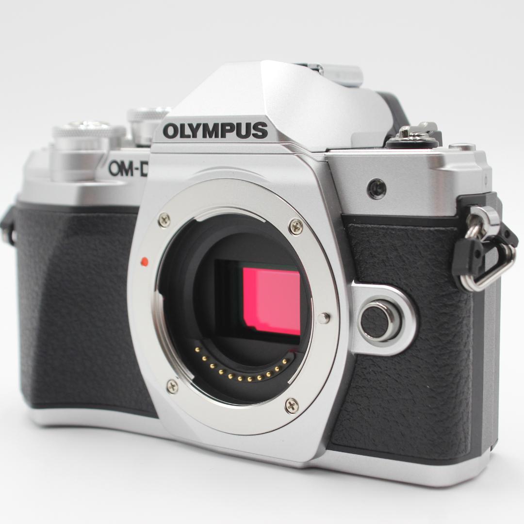 OLYMPUS OM-D E-M10 MarkIII ボディー シルバー