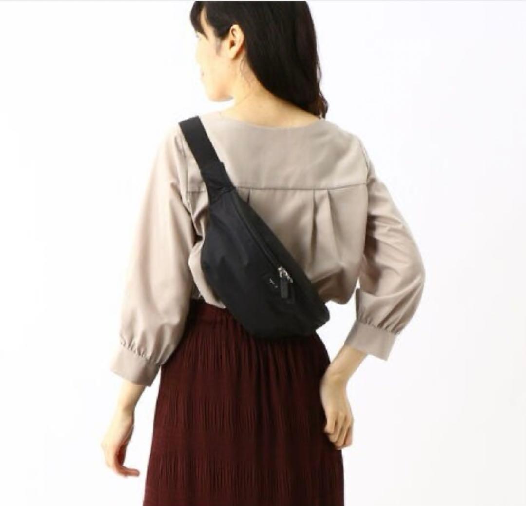 【新品未使用】アニエスベー ボディバッグ　黒