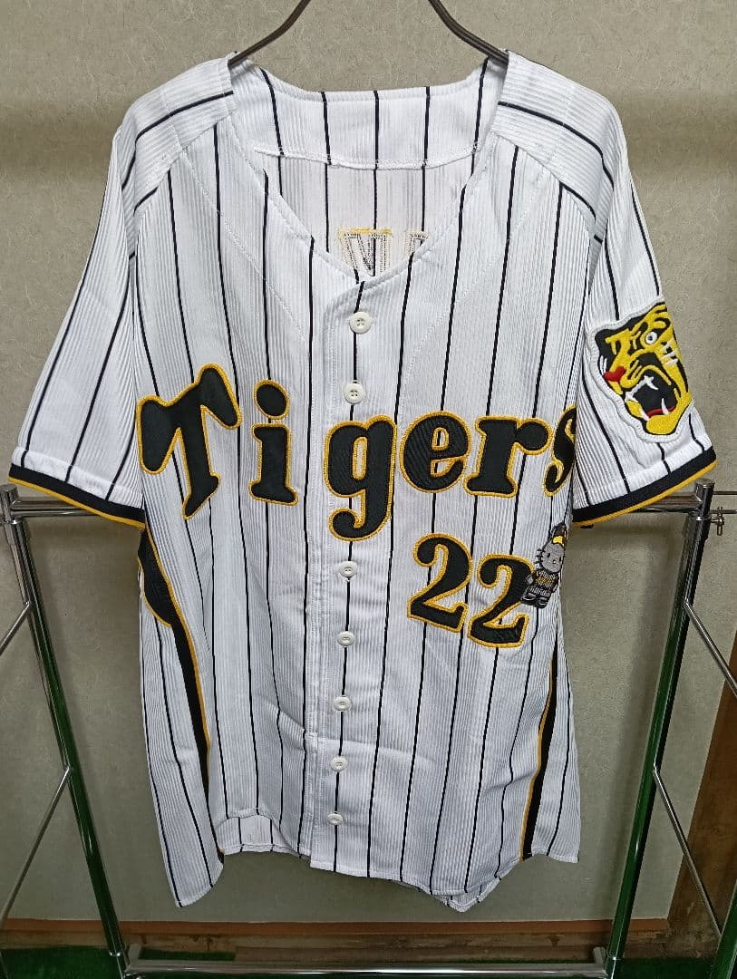 激レア！一球製 阪神タイガース 藤川球児 ユニフォーム ハローキティワッペン付き