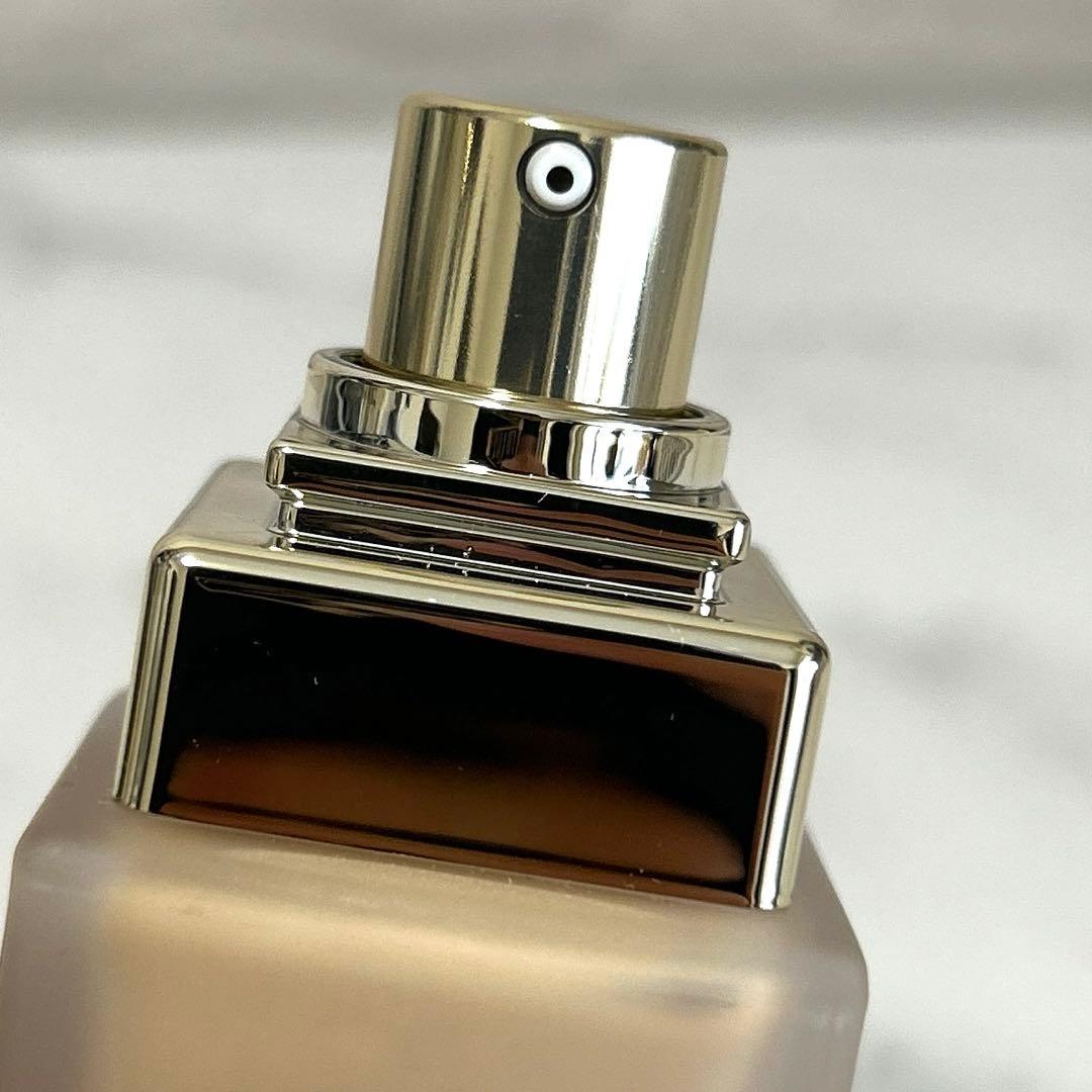 未使用　DIORプレステージ　ホワイト　ル　プロテクターUV ミネラルBB 01