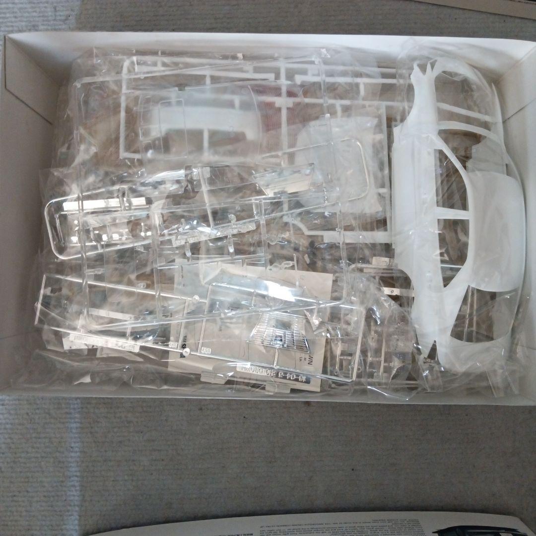 CROWN \" Saloon\" プラモデルキット