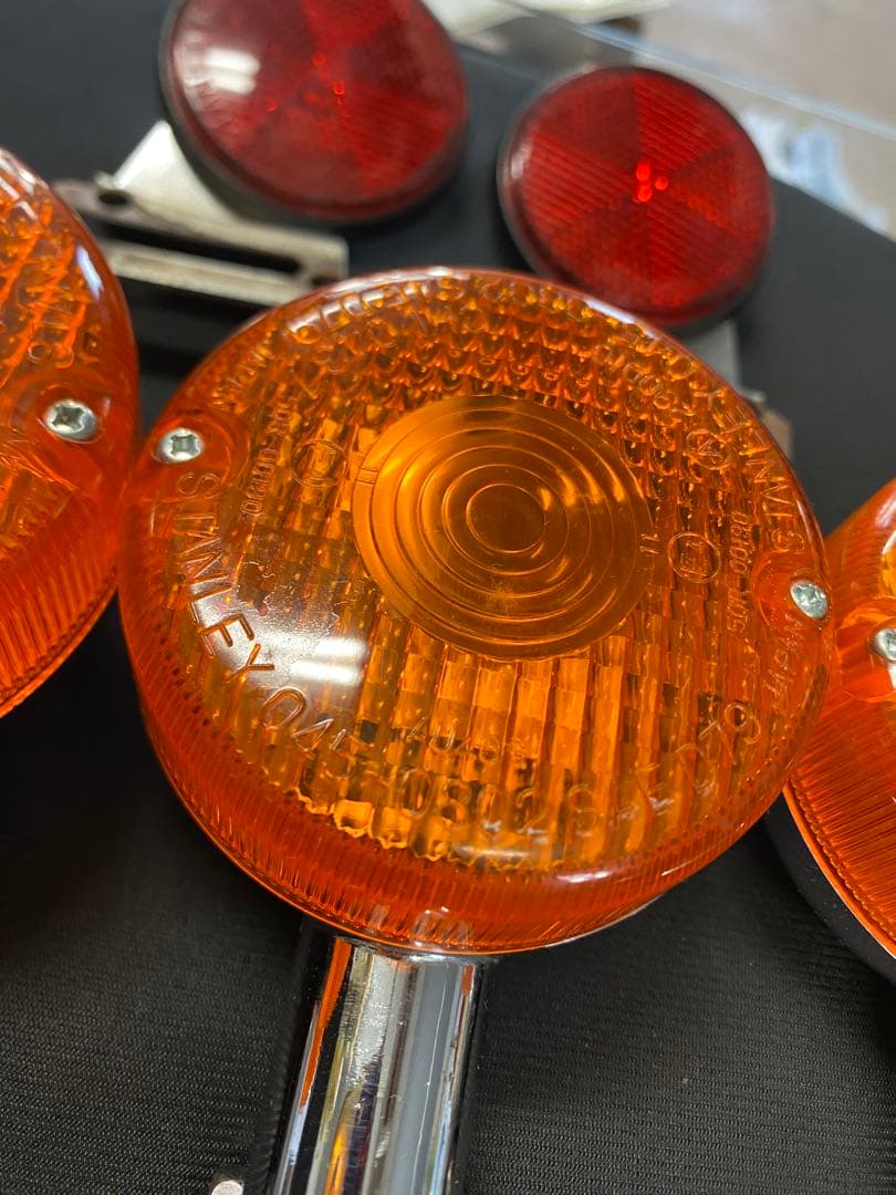 YAMAHA SR400純正ウインカー　新車外し